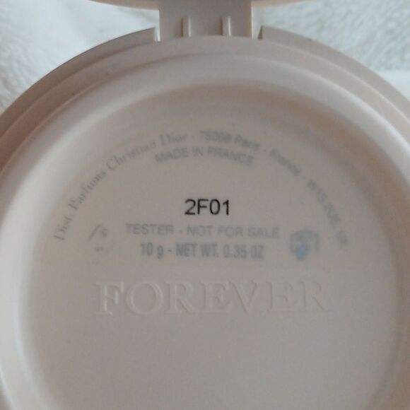 Christian Dior Cream Quilted Round Case - Picture 3 of 5